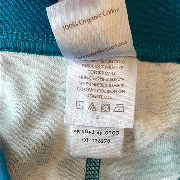 Hanna Andersson - Women’s Peanuts/Snoopy Holiday Long John Pajama Set - Picture 13 of 16